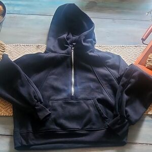 1/4 zip Black cropped hooded sweatshirt, small